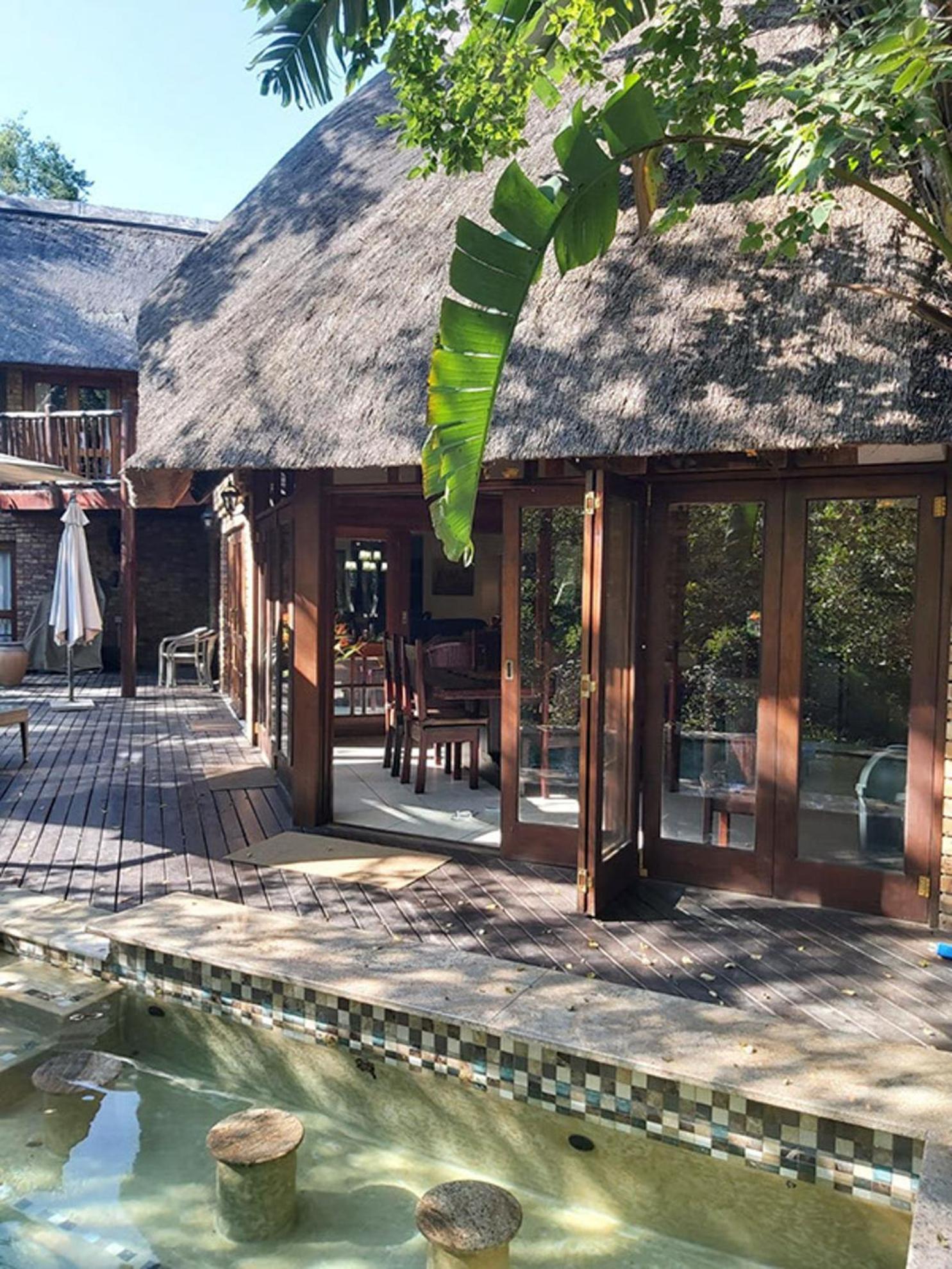 Dreamy 3 Bedroom Villa On The Edge Of The Sabie River In Kruger Park Lodge Hazyview Bagian luar foto
